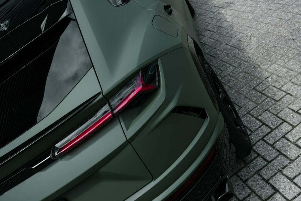 Lamborghini Urus Matte olive green