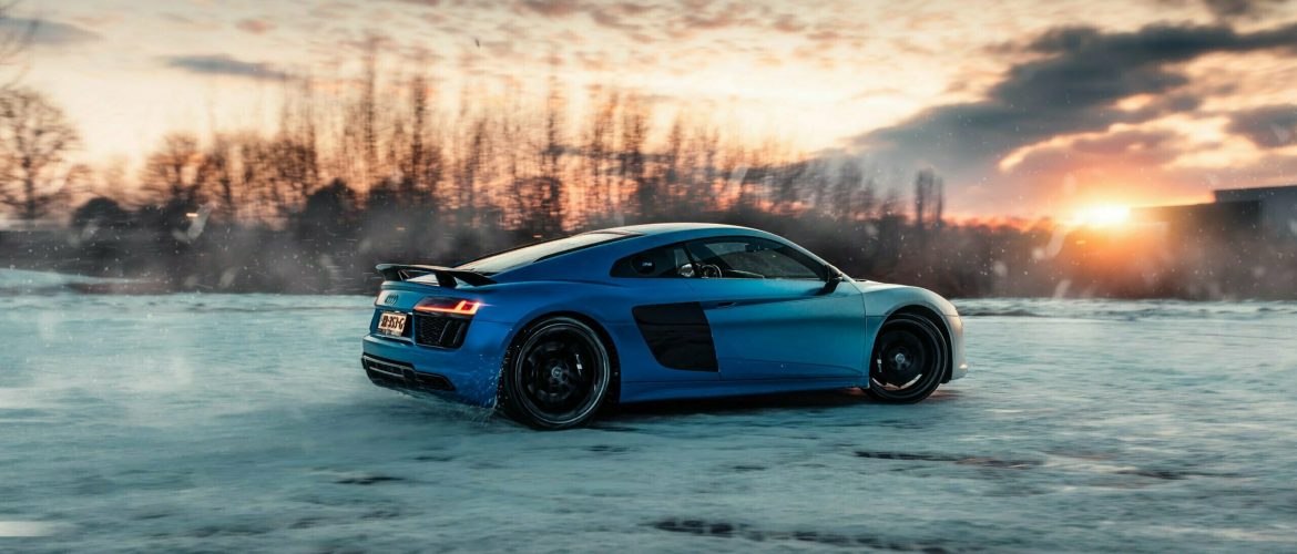 Audi R8 V10+ Chromeflow - Blue Chrome wrap - Gradient - Full color wrap - Print
